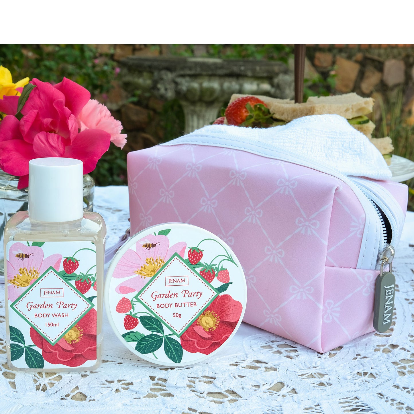 Garden Party Pamper Treat Pack - 150ml Body Wash, 50g Body Butter & Cosmetic Bag (19 x 9 x 11cm)